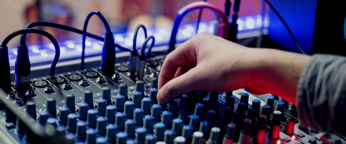 Key differences between mixing and mastering